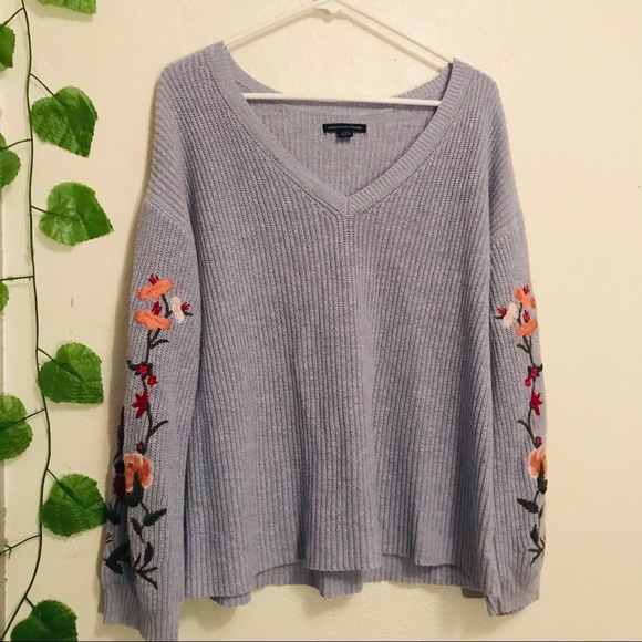 American Eagle Embroidered Floral Purple Sweater - Picture 4 of 7
